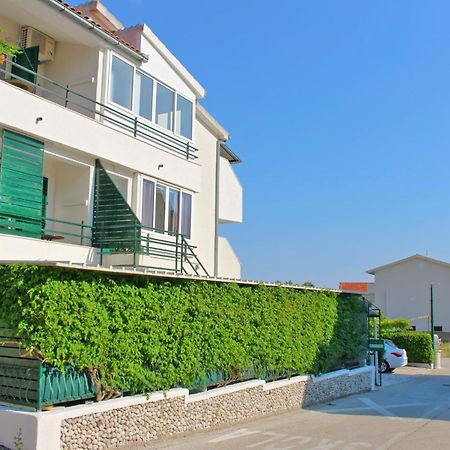 Apartmani Bodo Дрвеник Екстериор снимка
