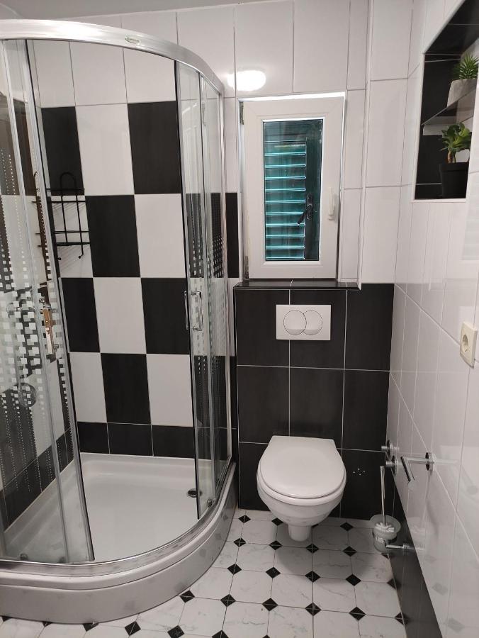 Apartmani Bodo Дрвеник Екстериор снимка